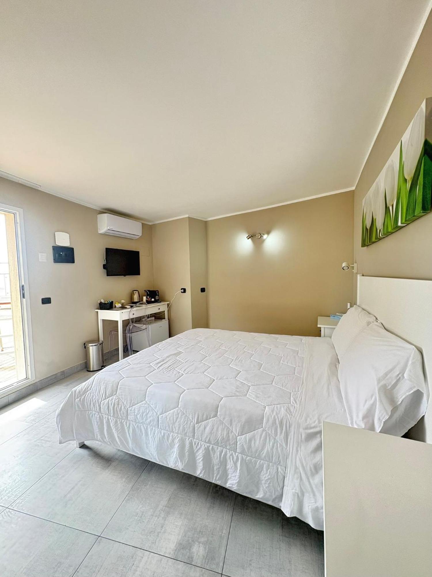 Aldiva Rooms Torvaianica Εξωτερικό φωτογραφία